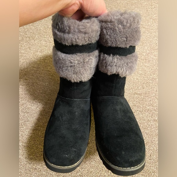 UGG Boots - Picture 5 of 13